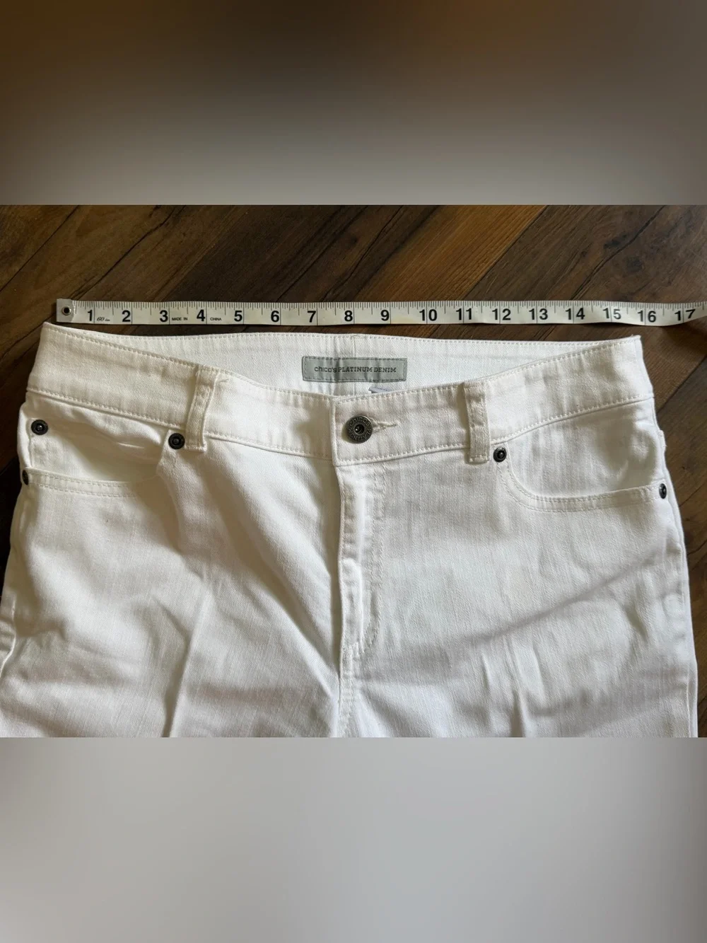 Chico’s | Platinum Denim Ultimate Fit White Straight Leg Jeans Size 0.5 (US 6)